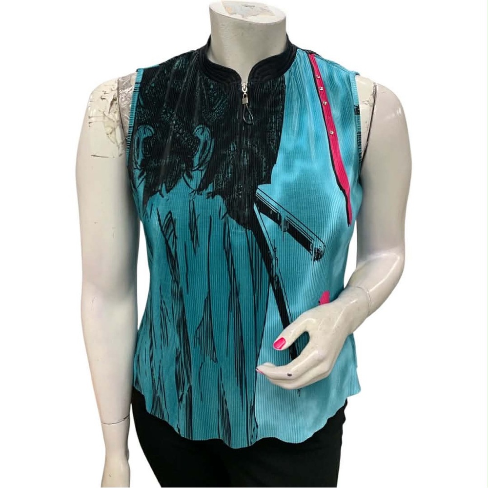 Jamie Sadock Teal Top with Black Graphic and Pink Accents Size M